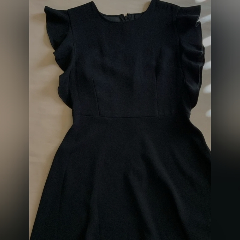 Womens flutter sleeve dress - L